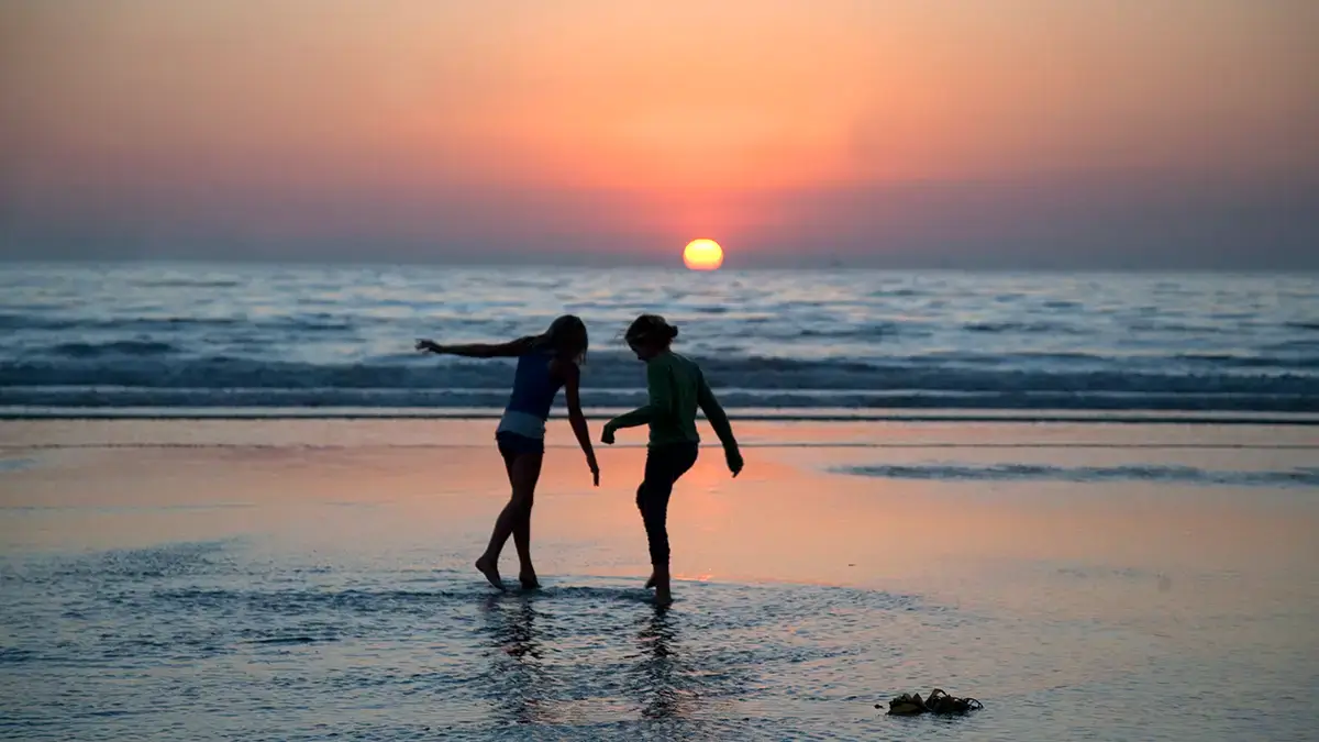 Girls on beach Gratitude Revealed 1200x675